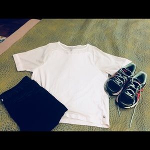 Fabletics White T-Shirt for Workouts